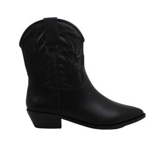 Steven leather ankle cowboy boots European size 39